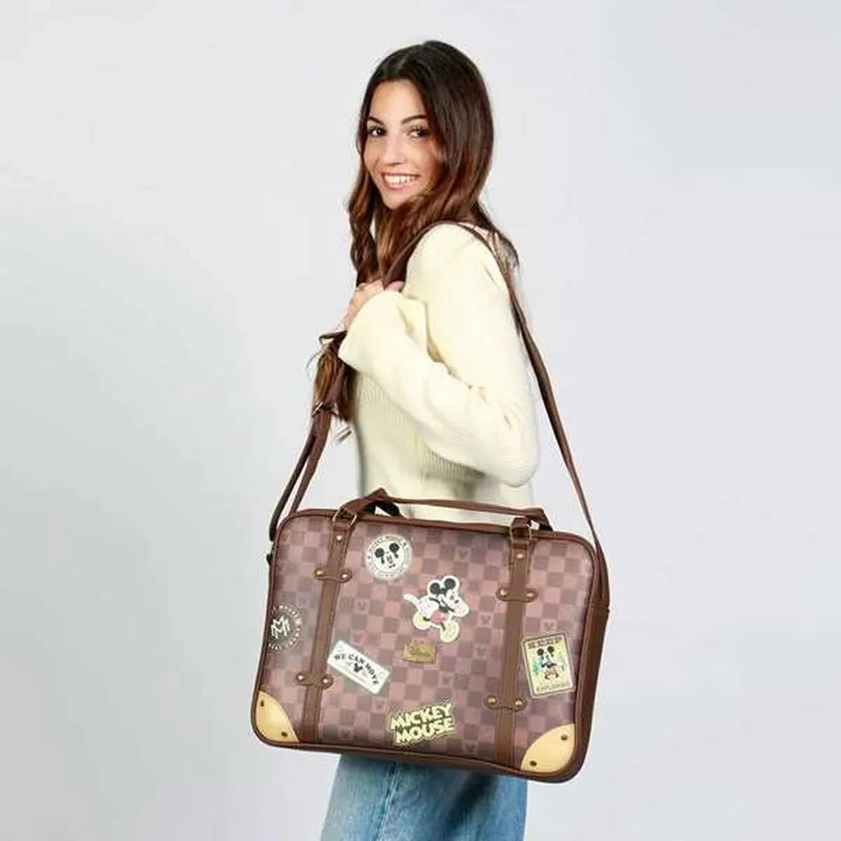 V3H7EC6EACDEB035DEC9098AF22D04E2B6AR7566370P7