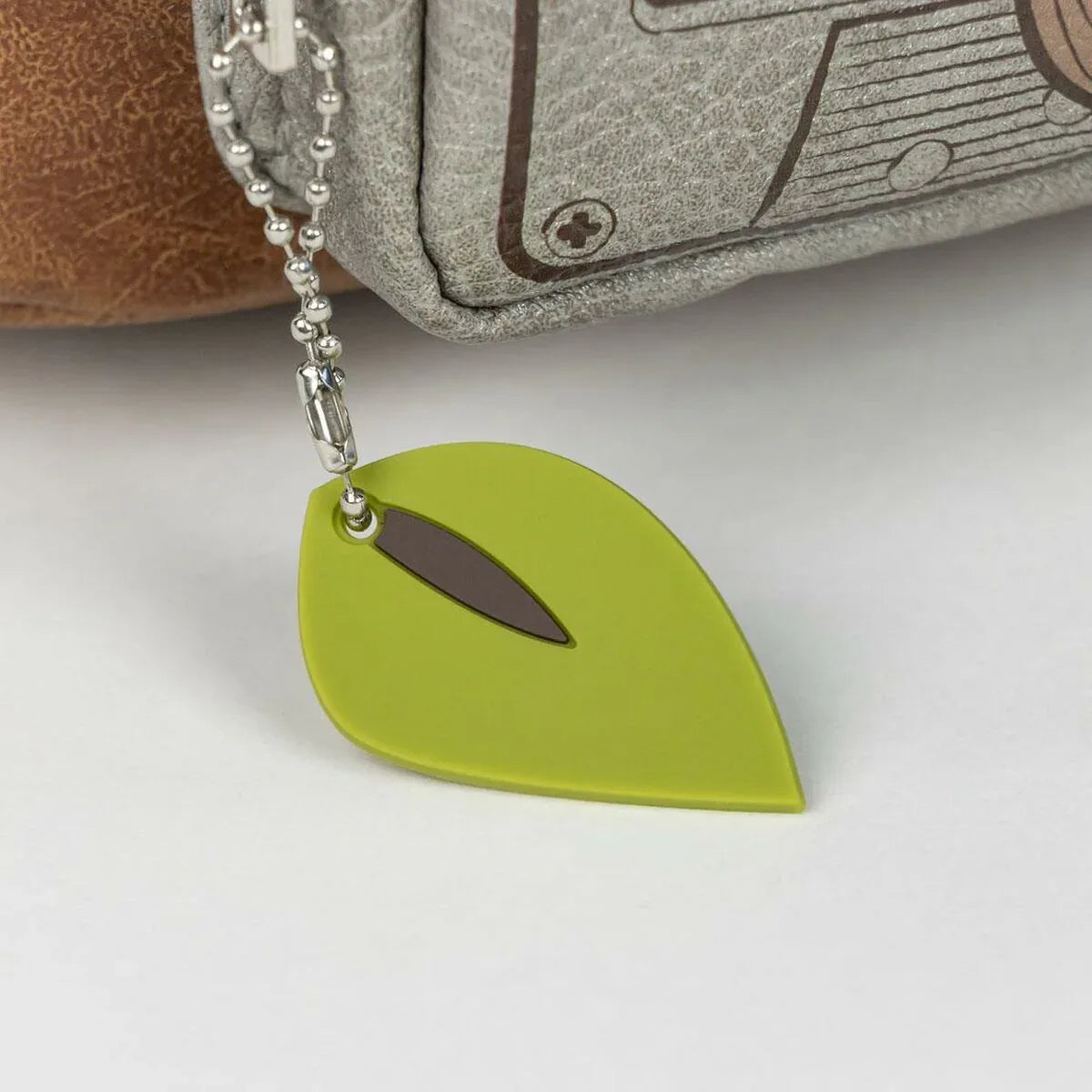 V5H9C2FF2A8666C540DB119704CF0400FA5R4683053P2