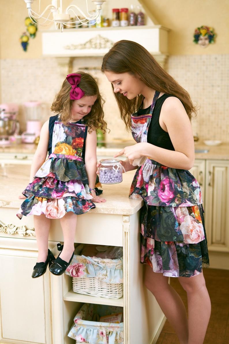 Ladies' Apron - Francine Black